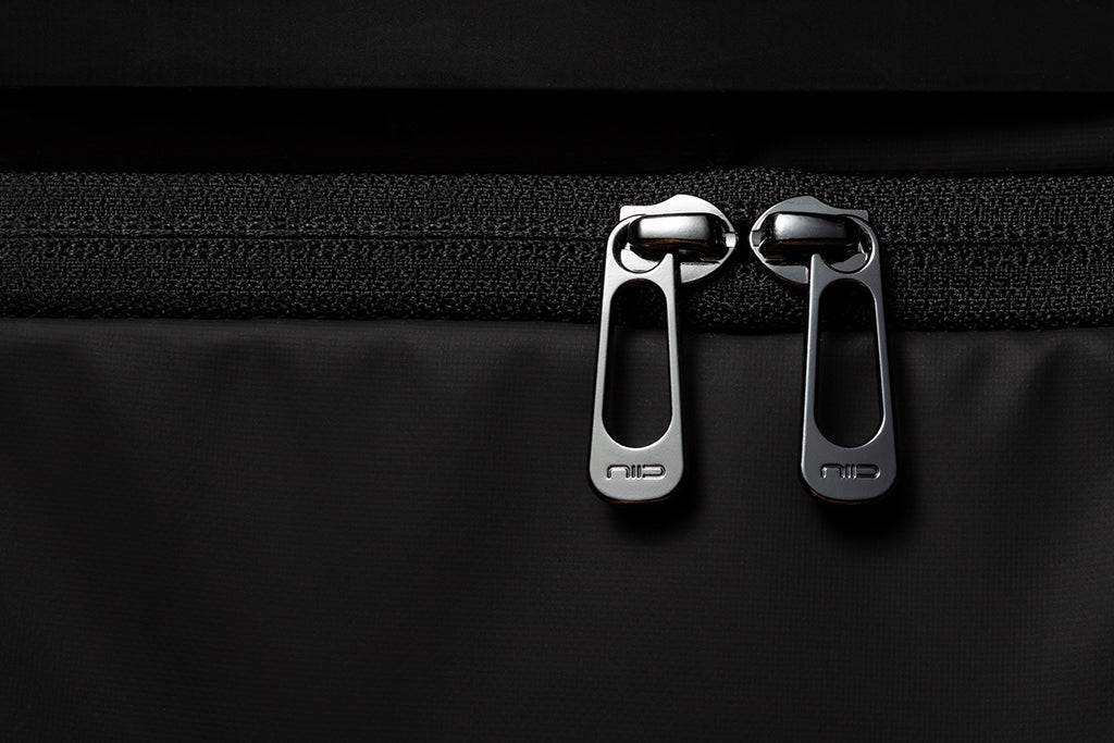 R1 NIID ショルダーバッグ ブラック