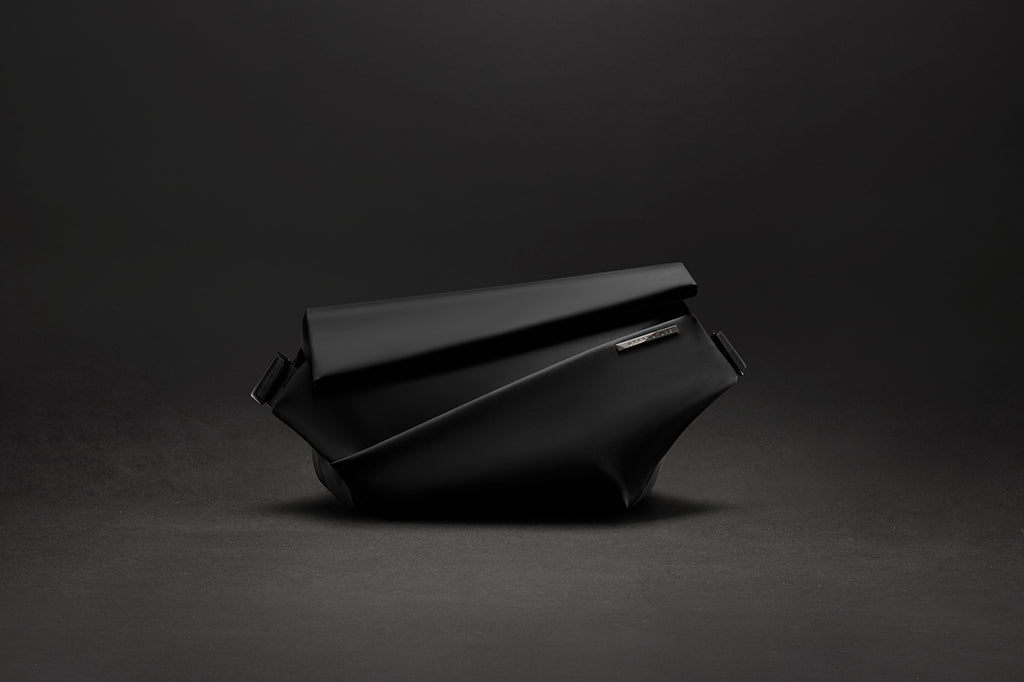 R1 NIID ショルダーバッグ ブラック