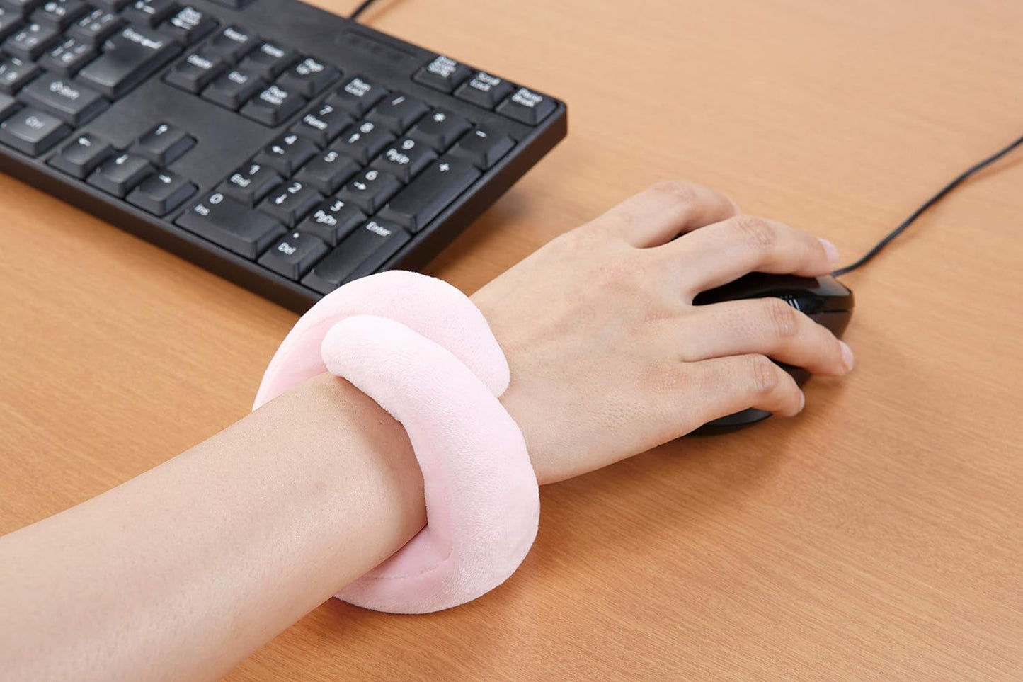 手首を守るクッション